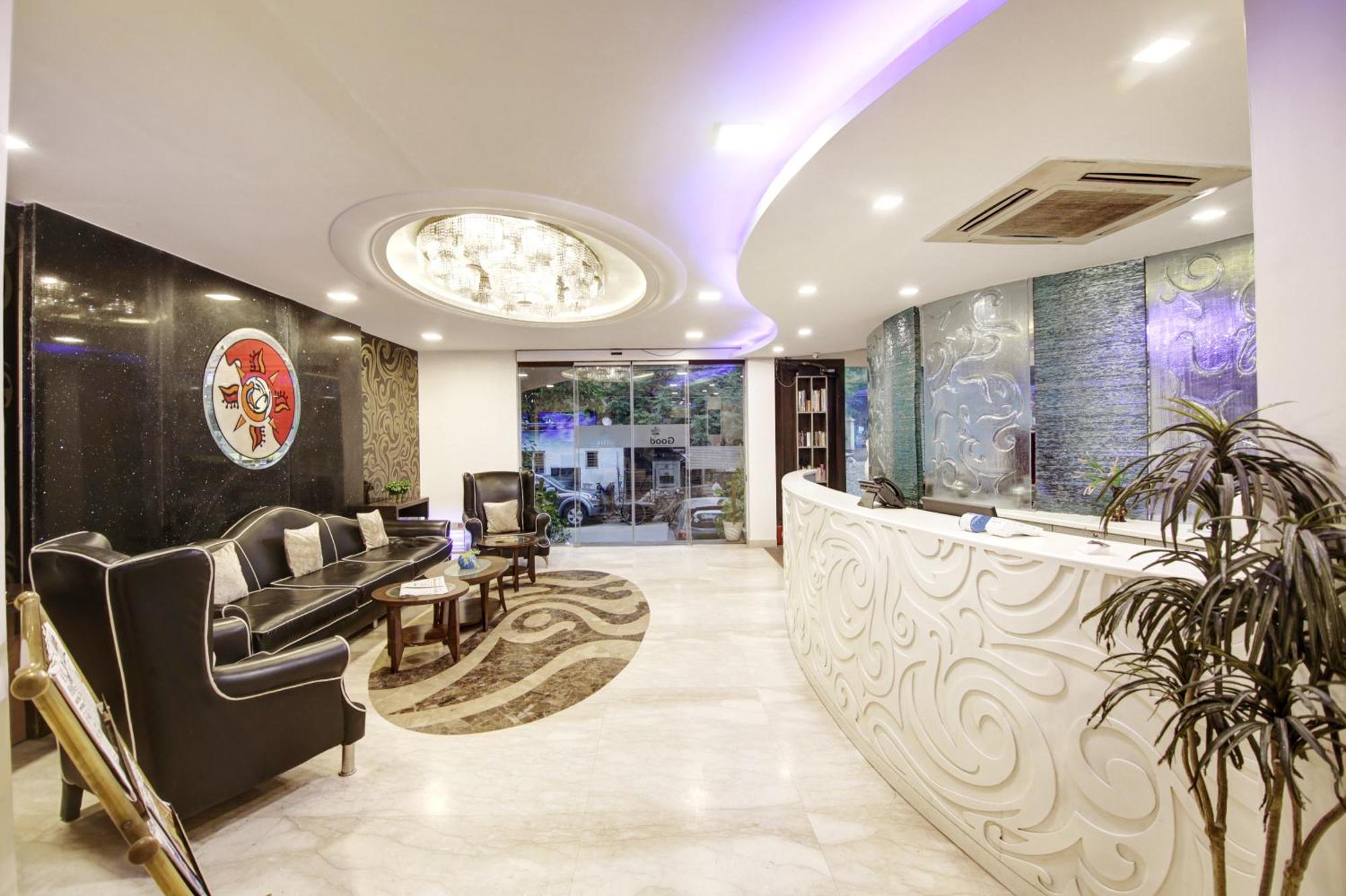 Hotel Good Times Near Ganga Ram Hospital And Karol Bagh Metro 델리 외부 사진