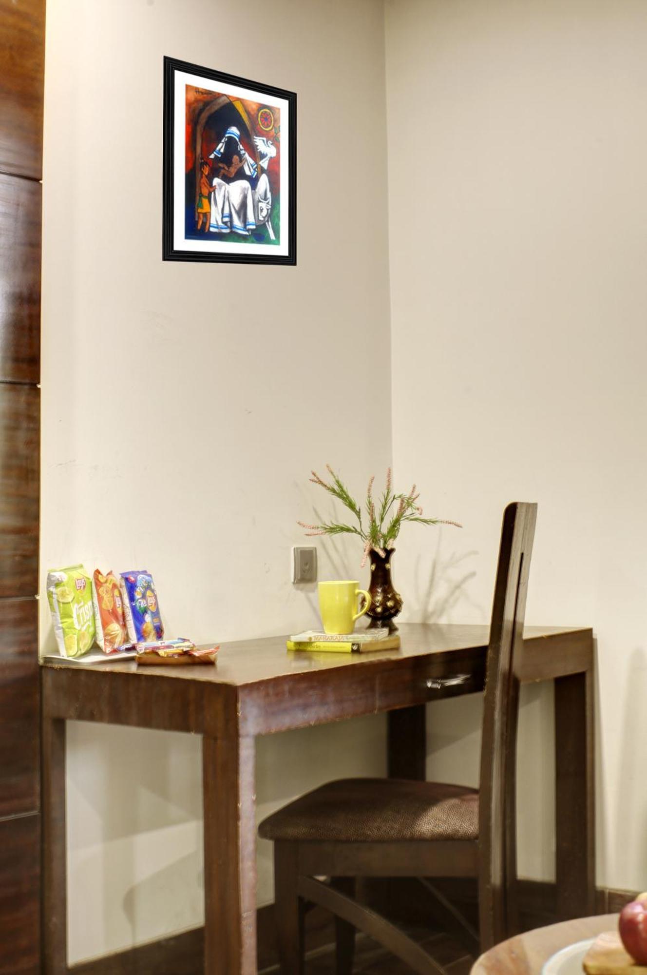 Hotel Good Times Near Ganga Ram Hospital And Karol Bagh Metro 델리 외부 사진